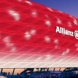 开云登录通道-巅峰对决，萨拉赫与西亚卡姆的30分钟激战日本队，连败阴影下胜负难料，巅峰对决，萨拉赫与西亚卡姆30分钟激战日本队，连败阴影下悬念重重